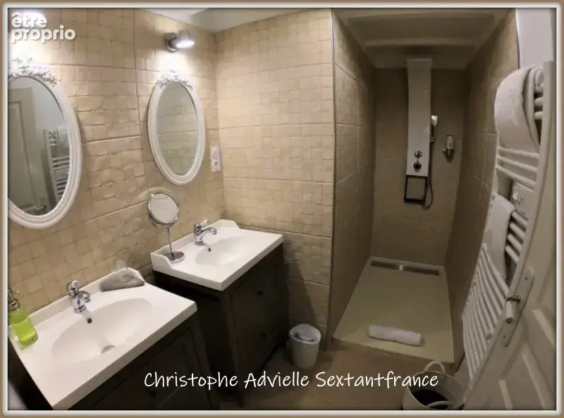 Ensemble immobilier, habitation 230 M2, 5 chambres d'hôtes, 2 gîtes, piscine sur 1 Ha - photo 24