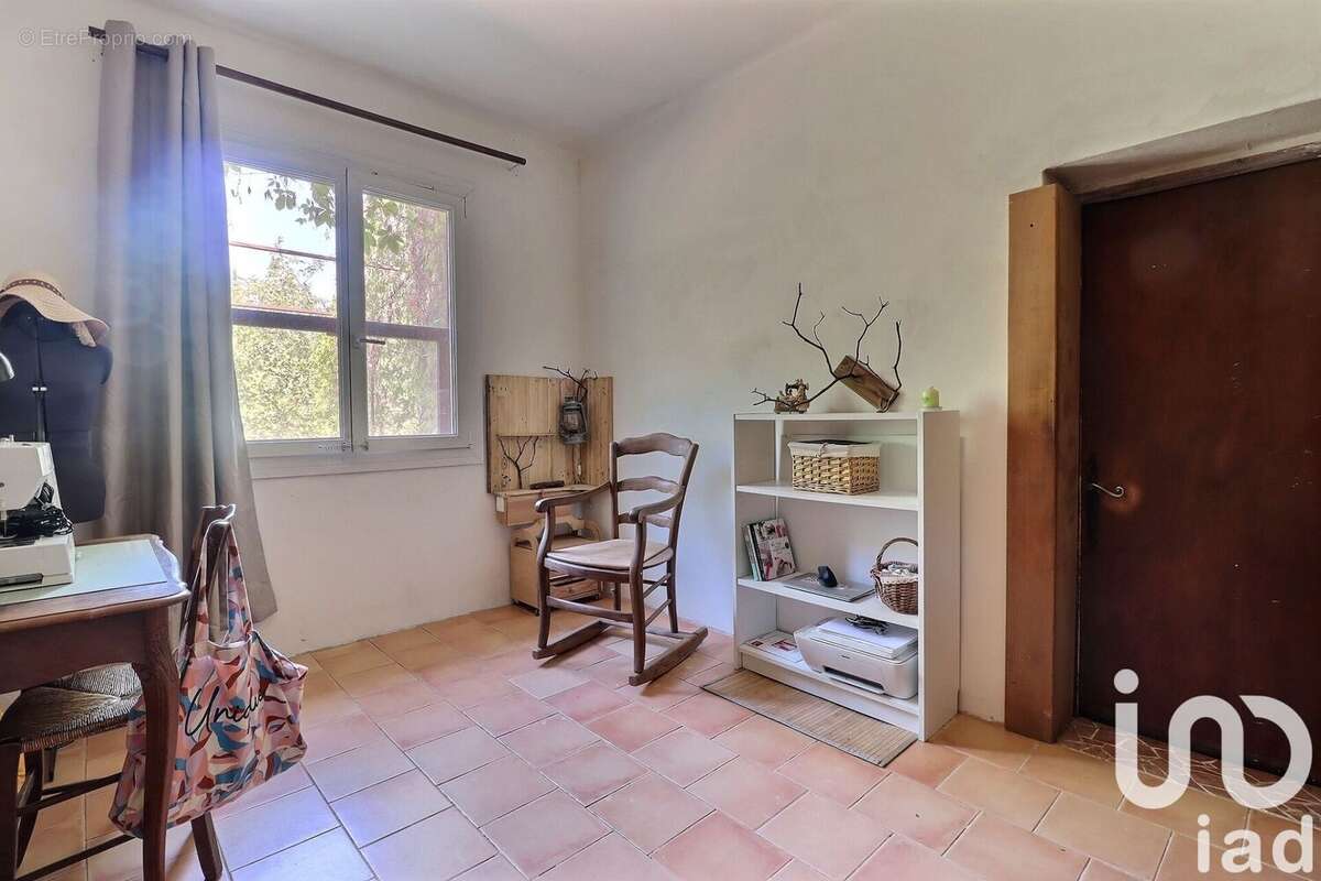 Photo 8 - Maison à TOURVES