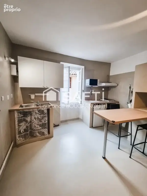 Photo 1 - Appartement à BAGNOLS-SUR-CEZE