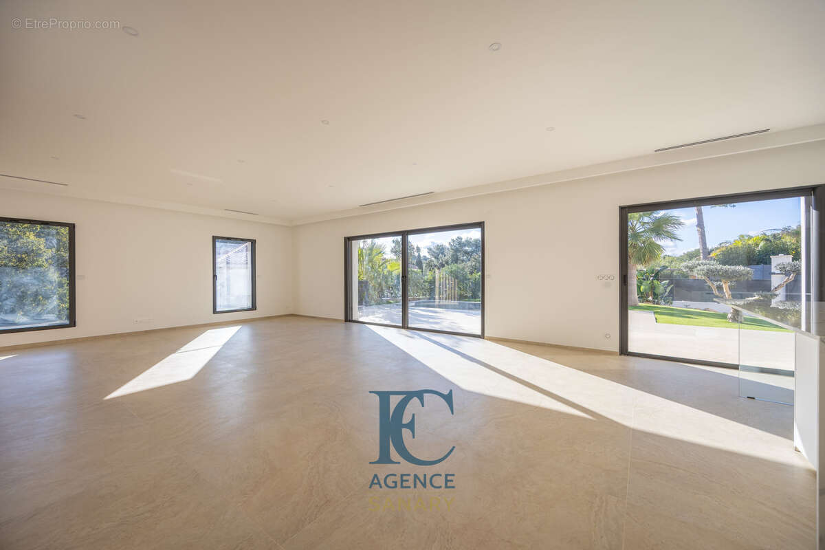 Maison à SANARY-SUR-MER