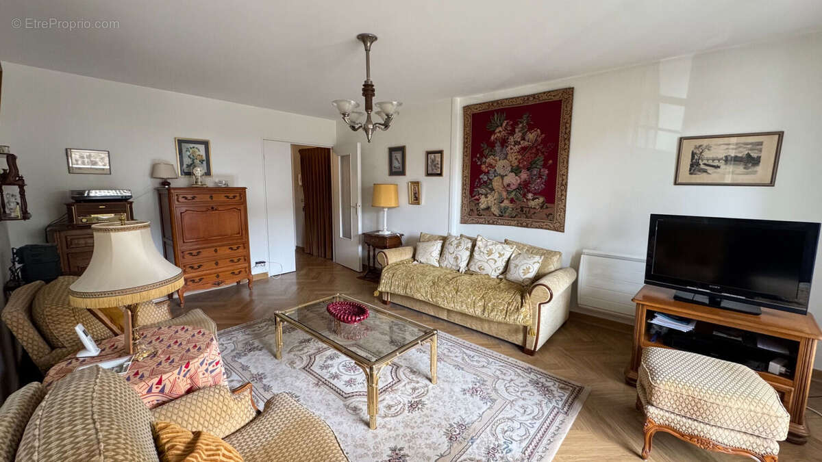 Appartement à PARIS-12E