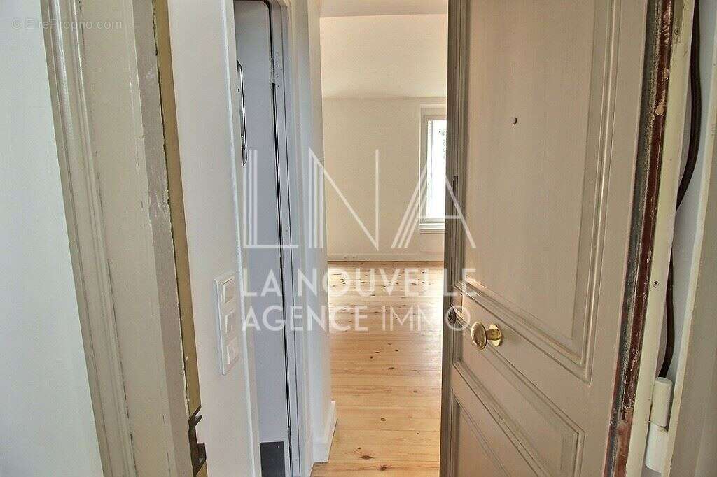 Appartement à LES LILAS