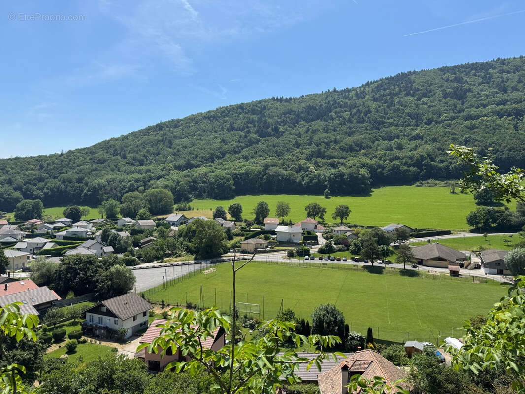 Appartement à MONNETIER-MORNEX