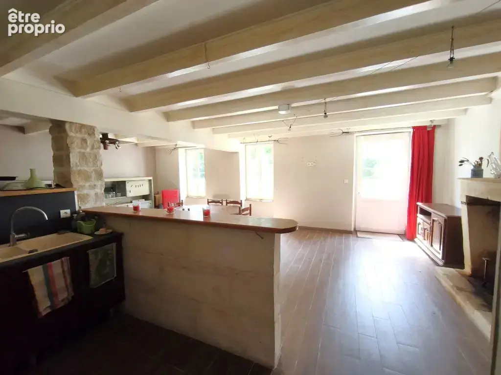 Maison 170 m² à Berneuil  - photo 3