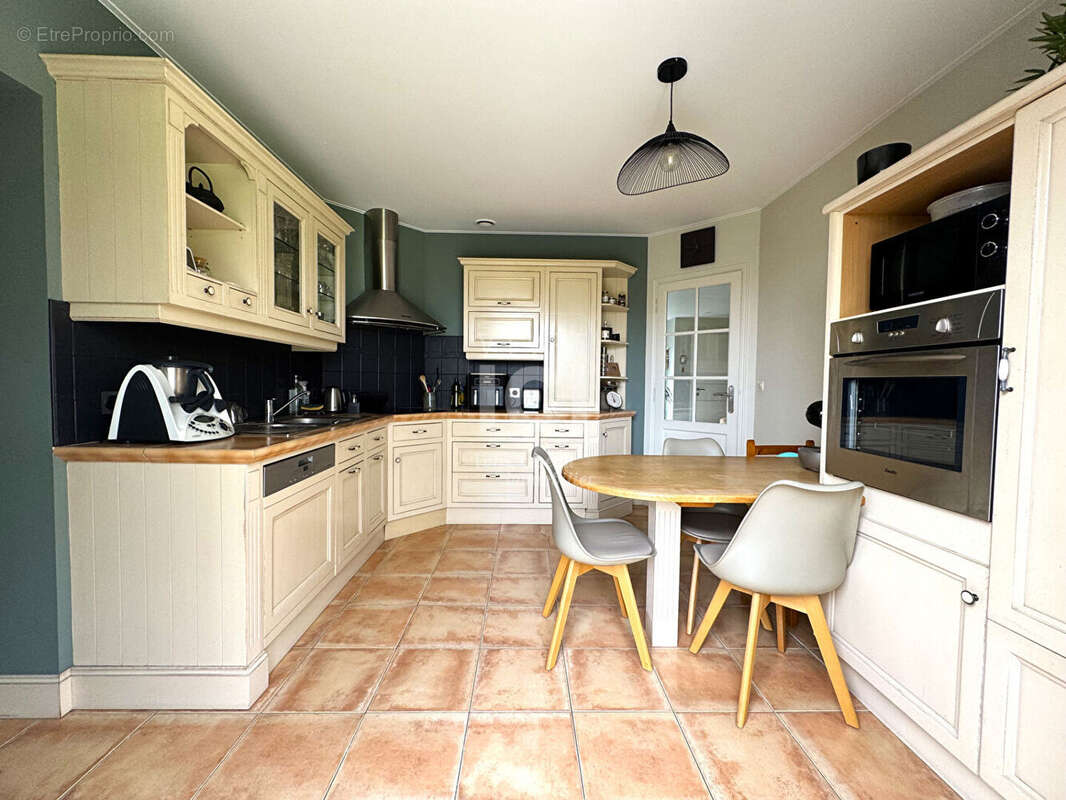 Maison à BOUGUENAIS