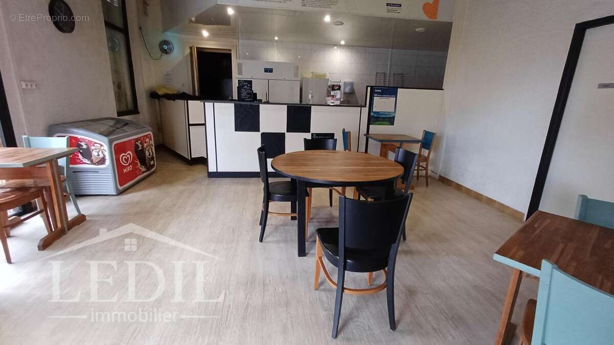 Commerce à SAINT-SYMPHORIEN