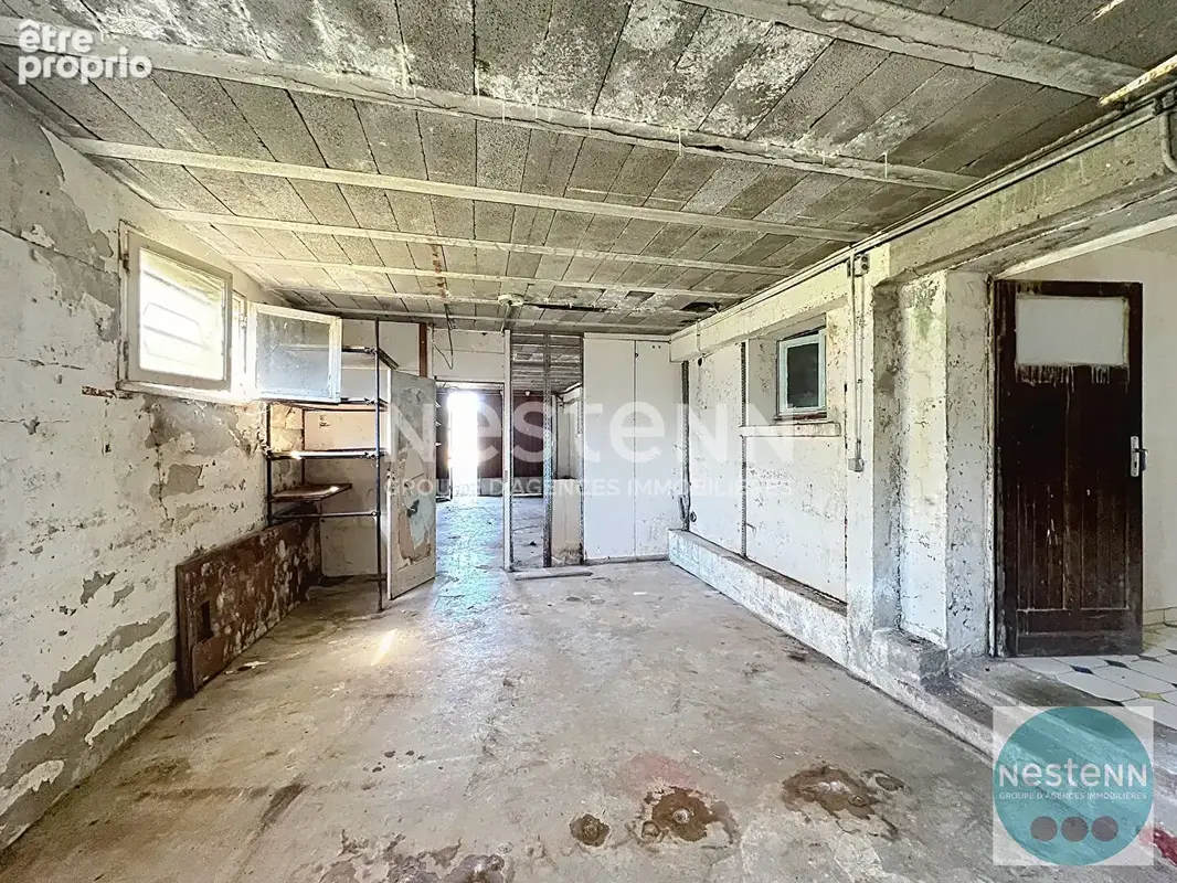 GROS POTENTIEL AUX PORTES DE BLOIS ? Maison à rénover, grands volumes et multiples possibilités ! - photo 10