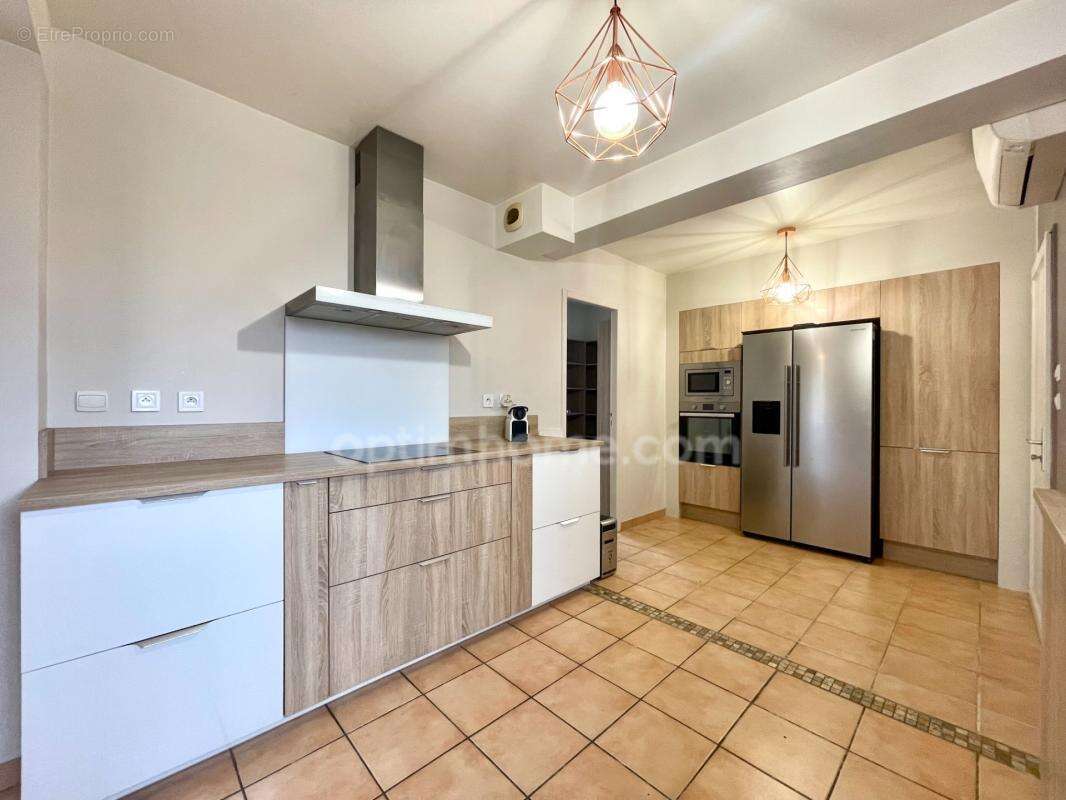 Villa 4 pièces climatisée – 87m² + garage – Prête à vivre ! - photo 6