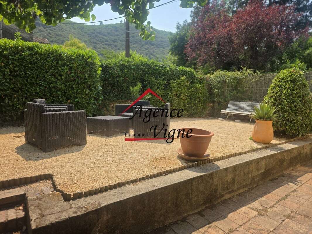 Maison de caractère avec jardin - photo 10