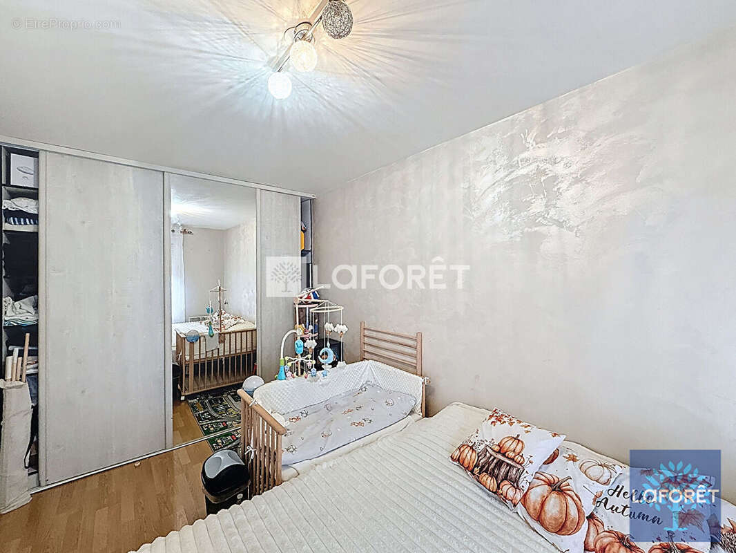 Appartement à VIGNEUX-SUR-SEINE