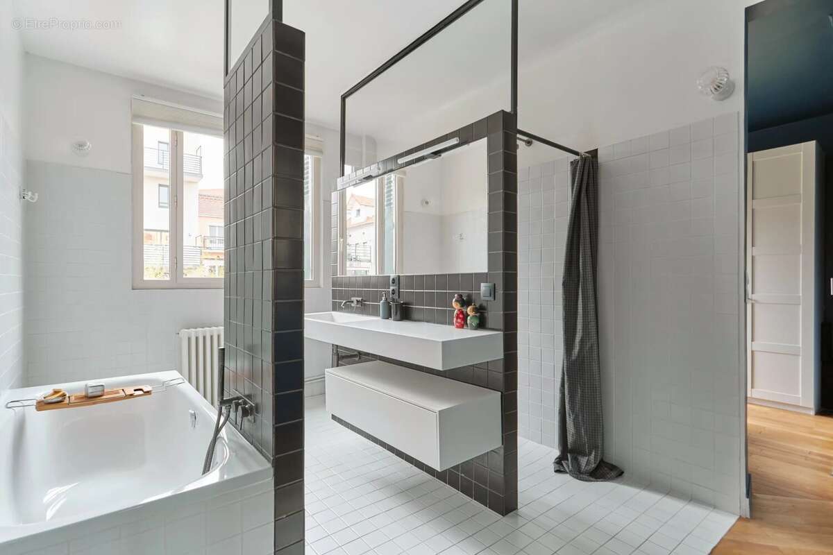 Maison à FONTENAY-SOUS-BOIS