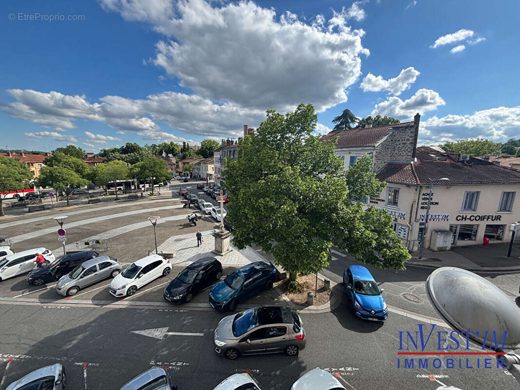 Appartement à SAINT-GENIS-LAVAL