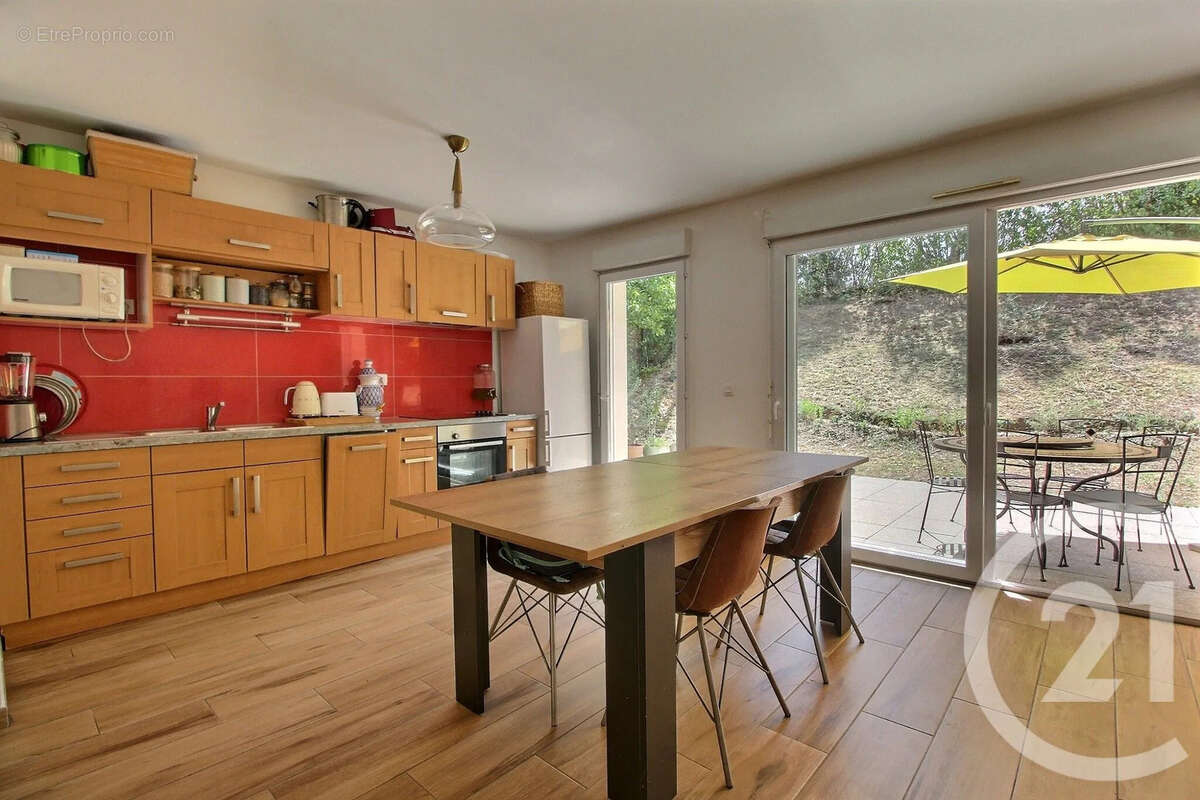 Appartement 69 m² à Thonon-Les-Bains  - photo 7