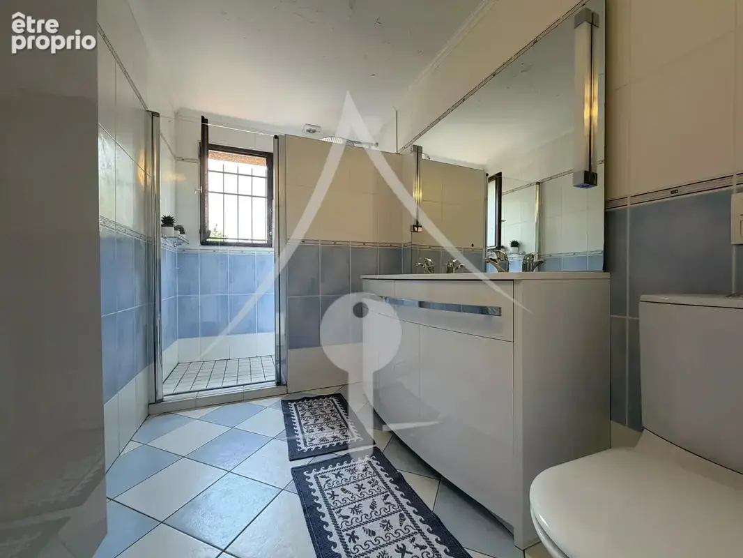 Maison traditionnelle et familiale de type 6 avec piscine et garage - Le Fauga - photo 6