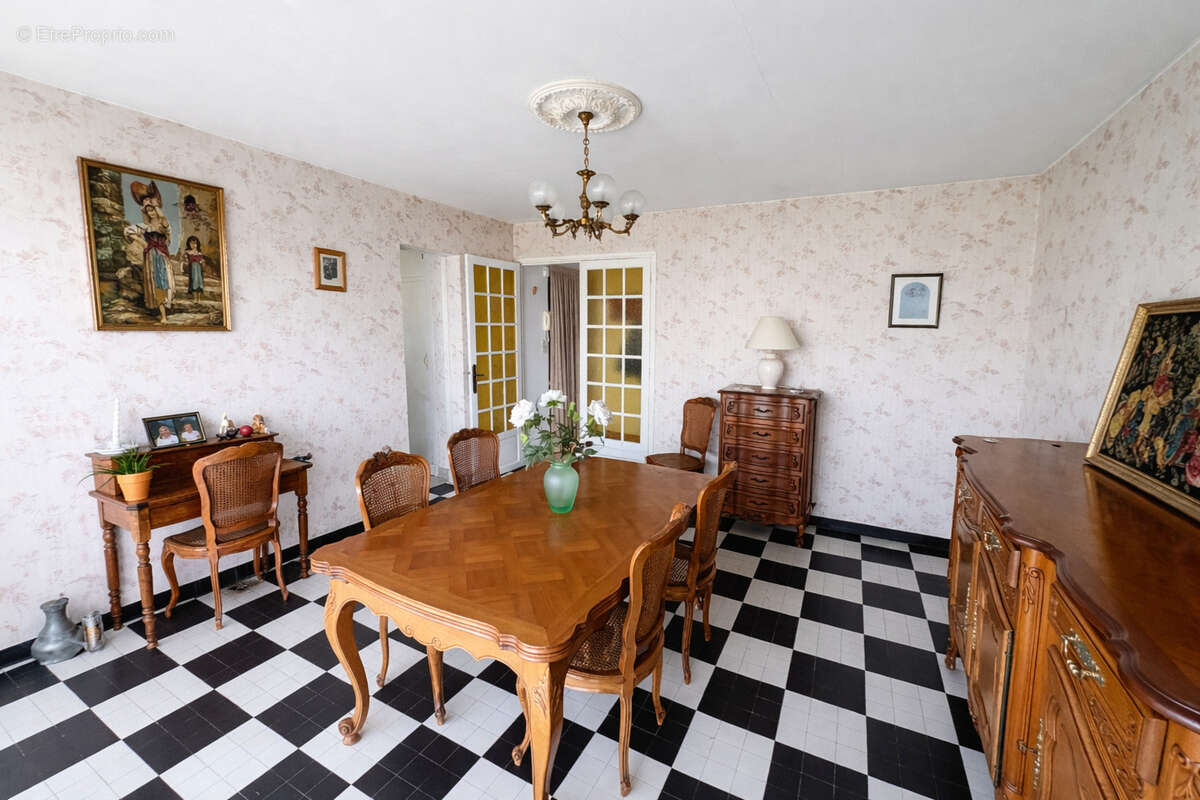 Appartement à MARSEILLE-12E