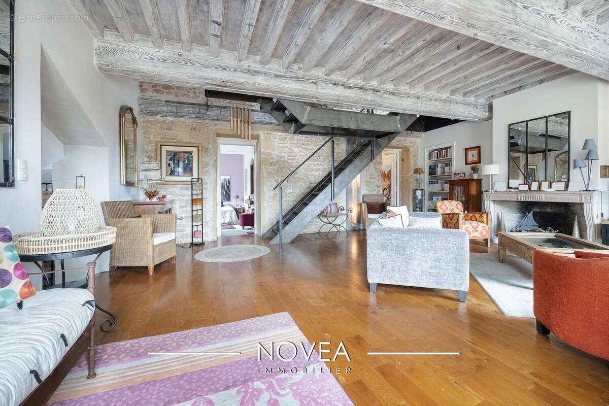 Appartement à LISSIEU