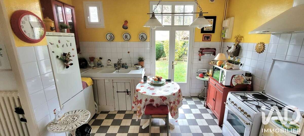 Maison 98 m² à Chaumont-En-Vexin  - photo 8