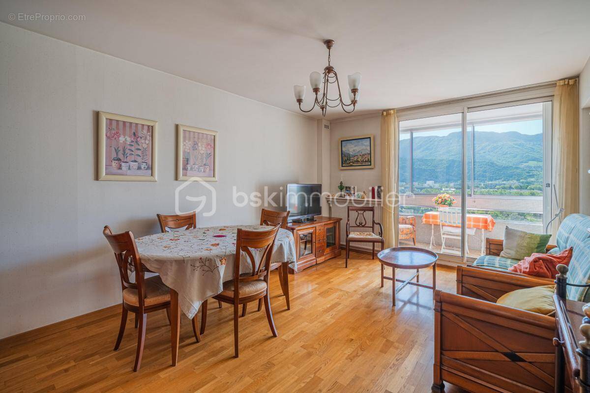 Appartement à ECHIROLLES