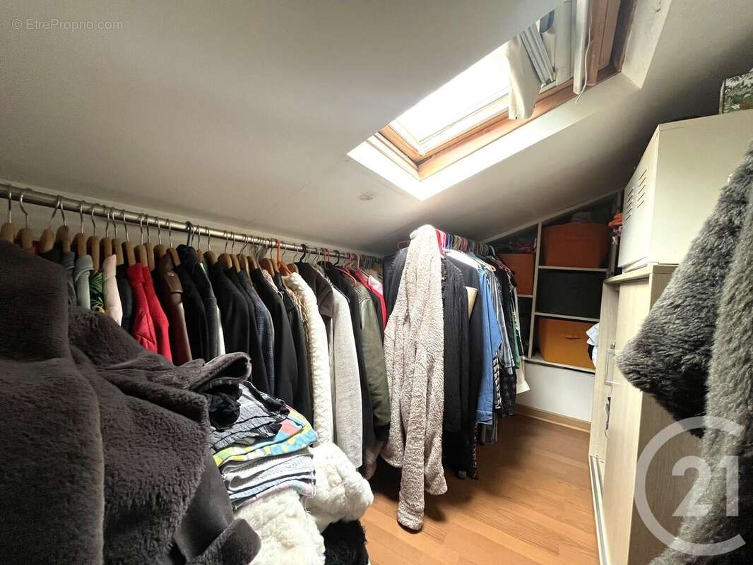 Appartement à SAINT-MAUR-DES-FOSSES