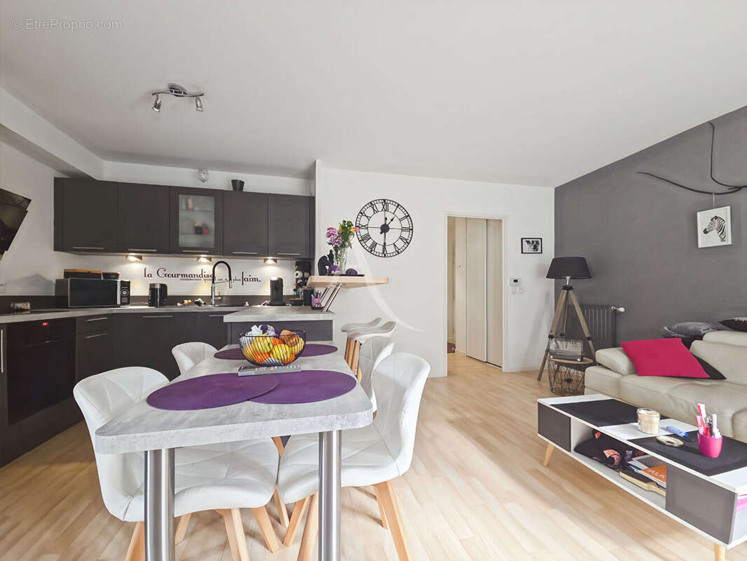 Appartement à MENUCOURT