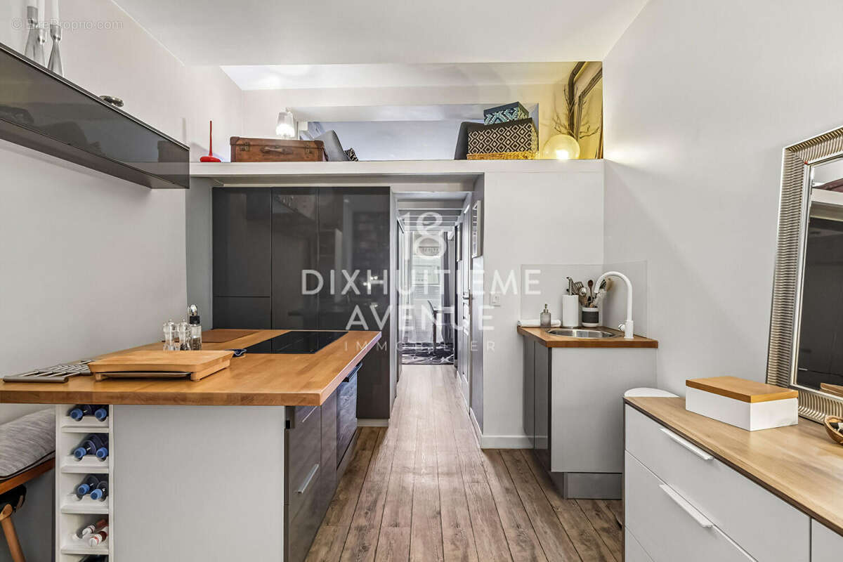 Appartement à PARIS-18E