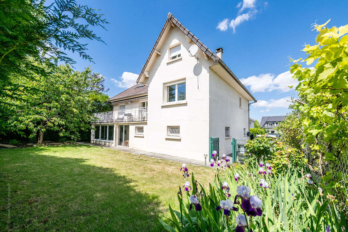 Maison à NOISY-LE-GRAND