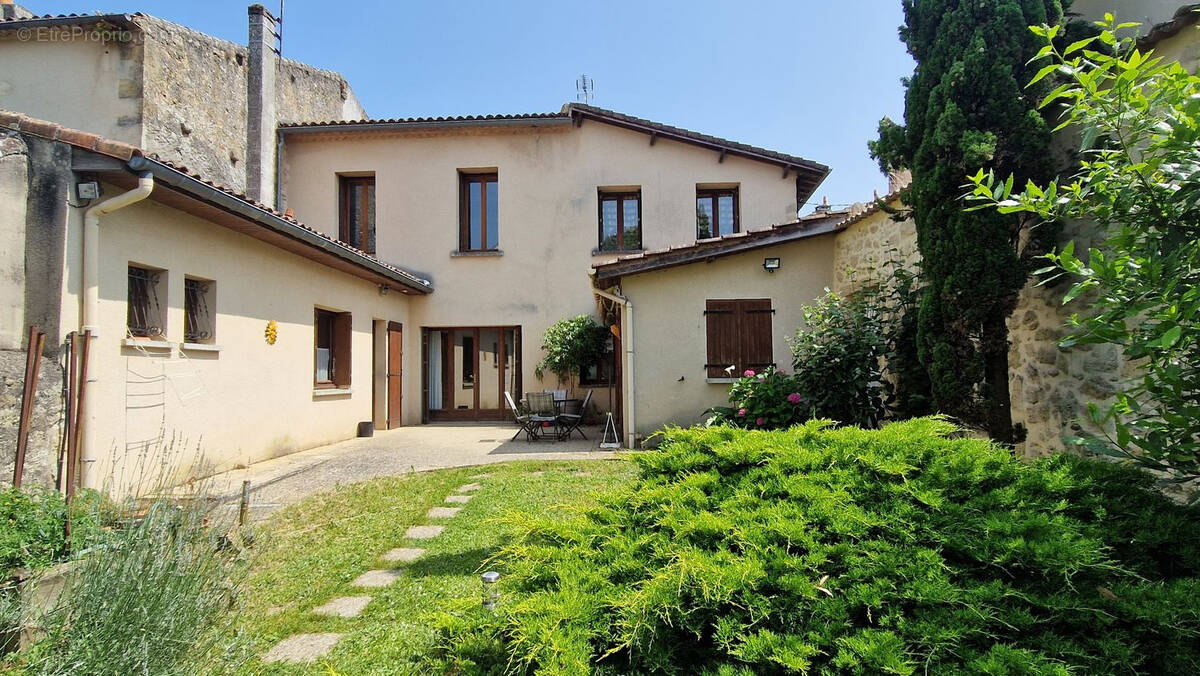 Maison à SAINT-MACAIRE