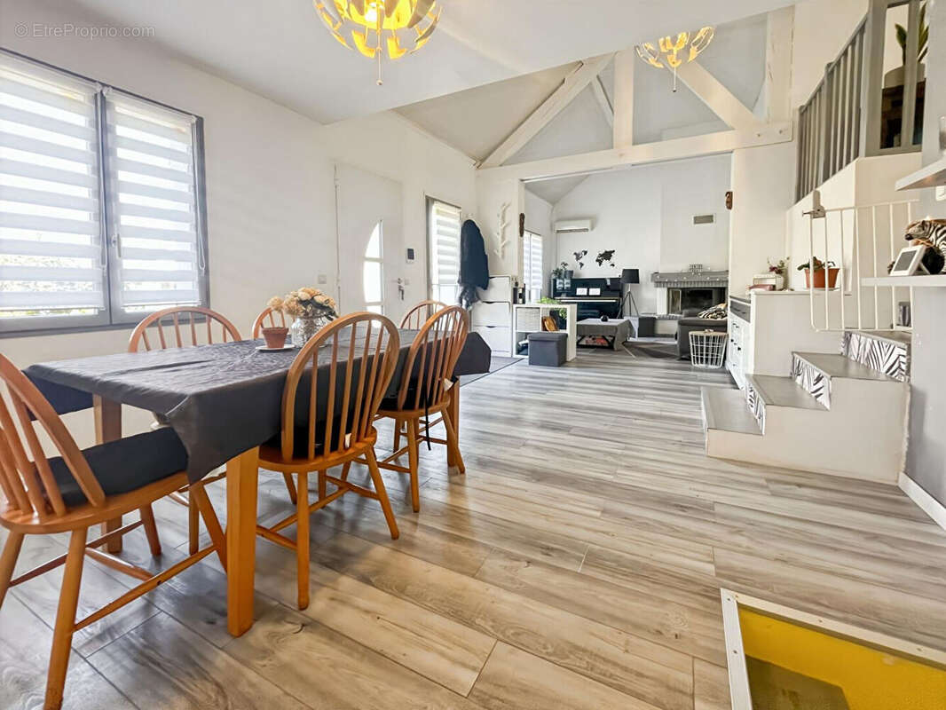 Maison à BUNO-BONNEVAUX