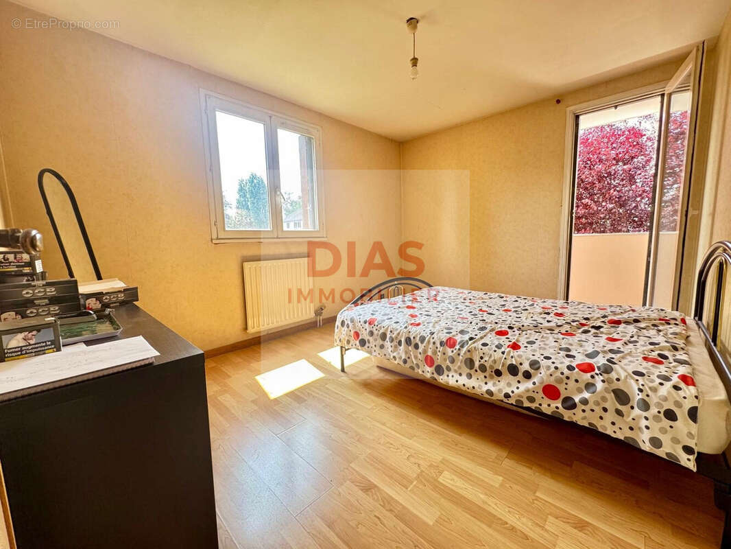 Appartement à PONTAULT-COMBAULT