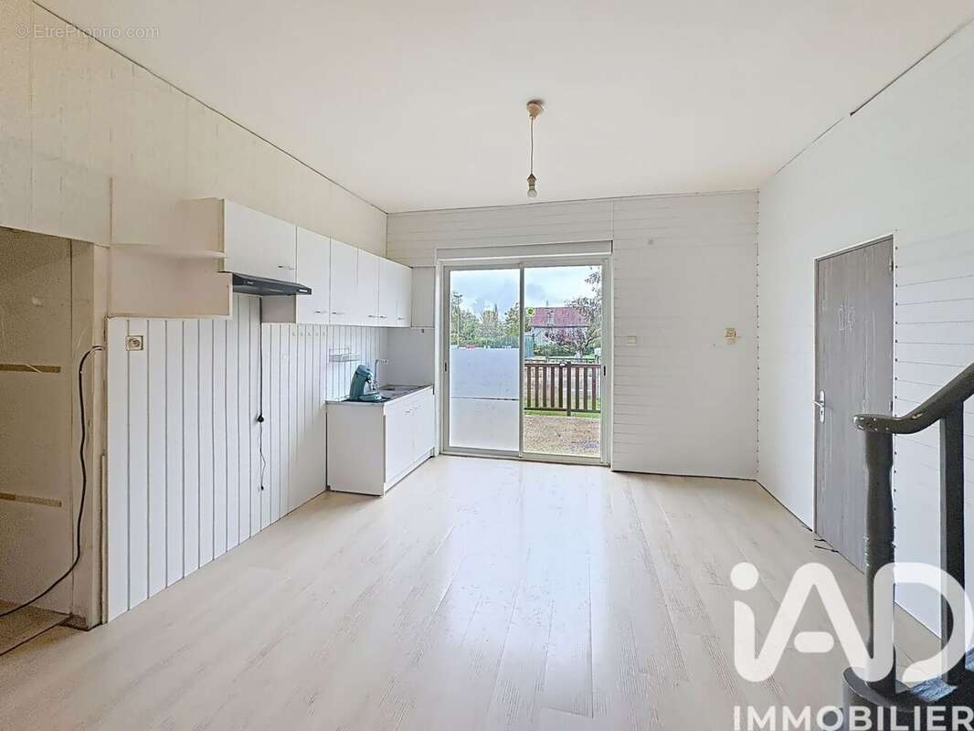 Photo 4 - Maison à LE LARDIN-SAINT-LAZARE