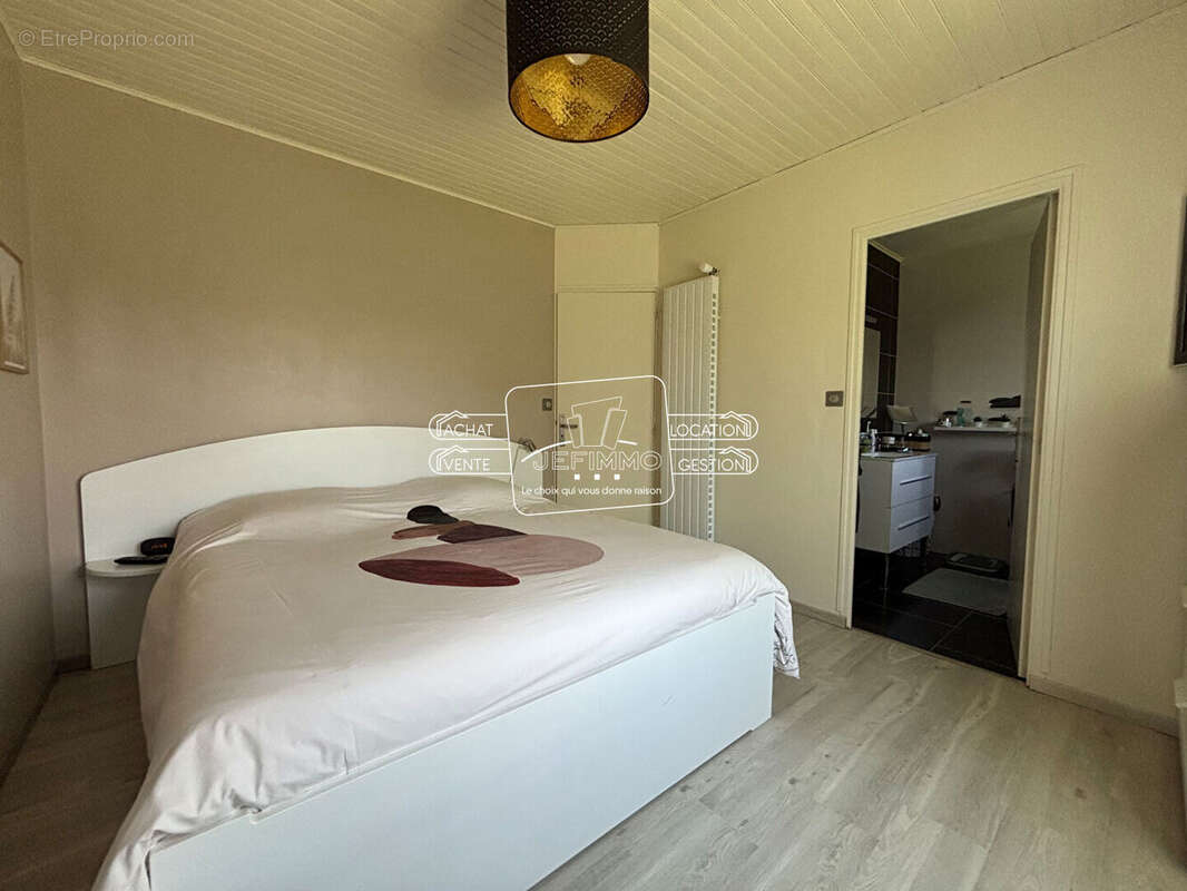 Maison à SAINT-JULIEN-DE-CONCELLES