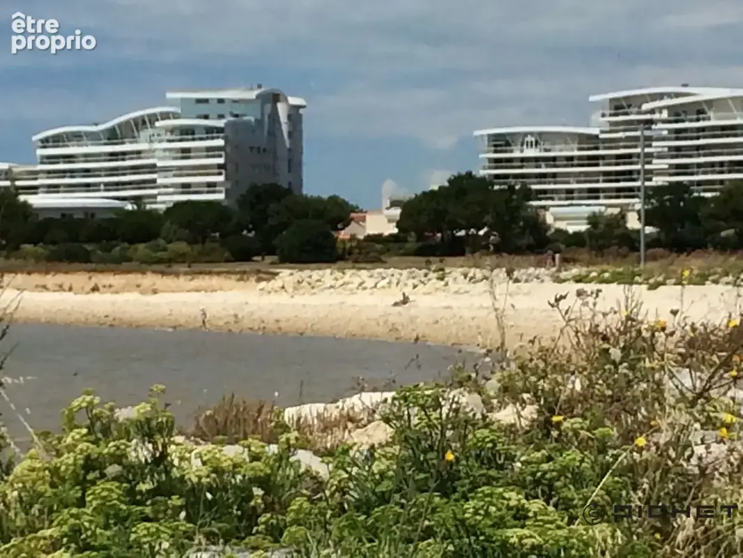 La rochelle face a la mer studio meuble de 18.61m² ; - photo 12
