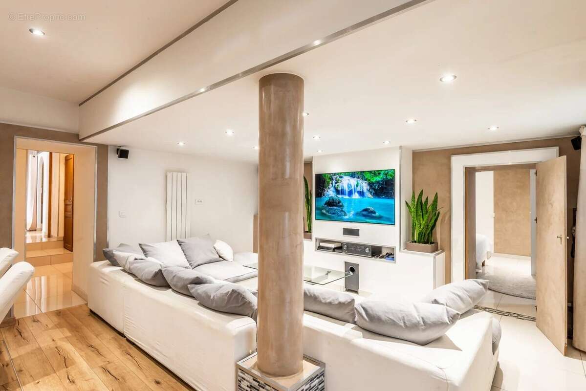 Appartement à EVIAN-LES-BAINS