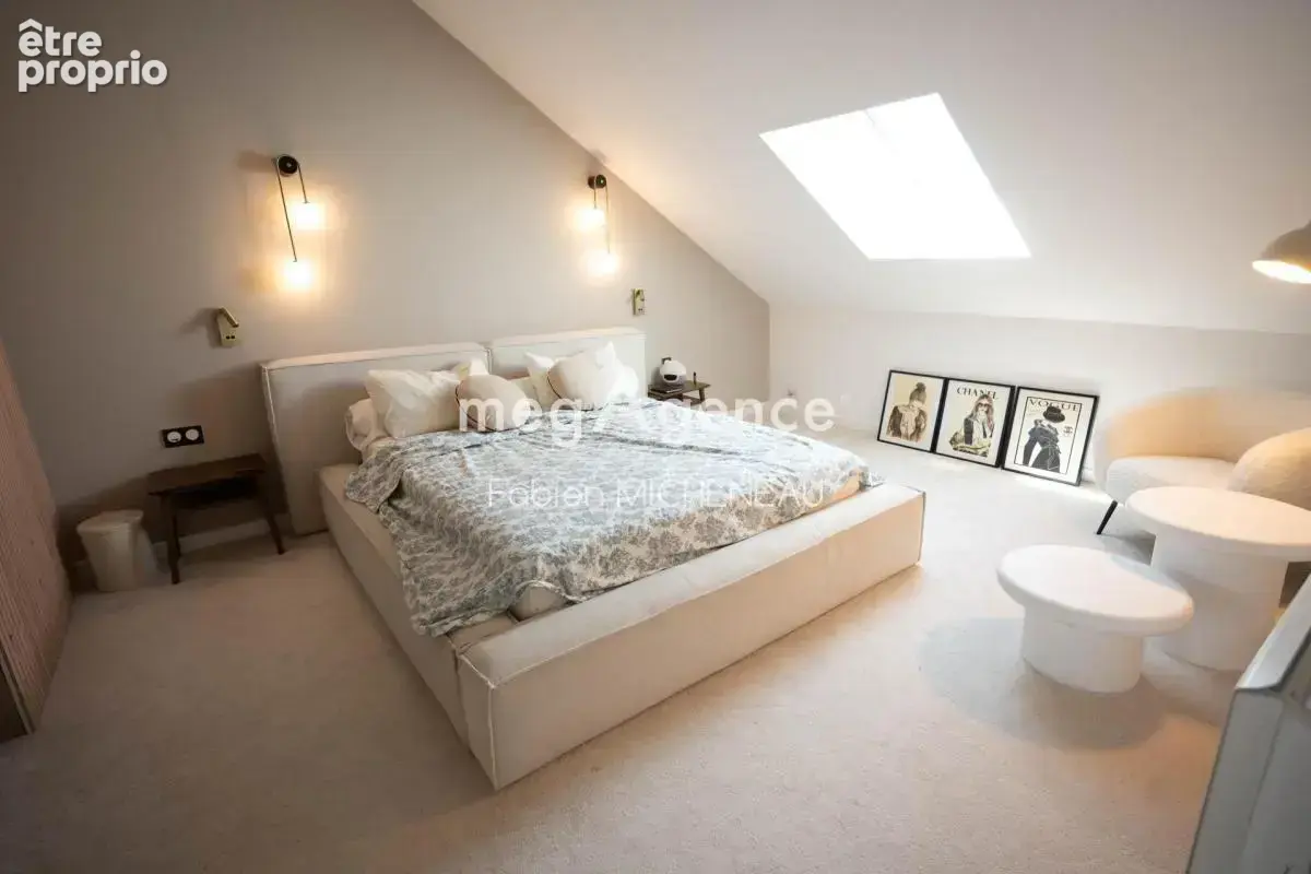 Maison de Maître - Le May sur Evre - 202 m2 - 4 chambres - photo 3