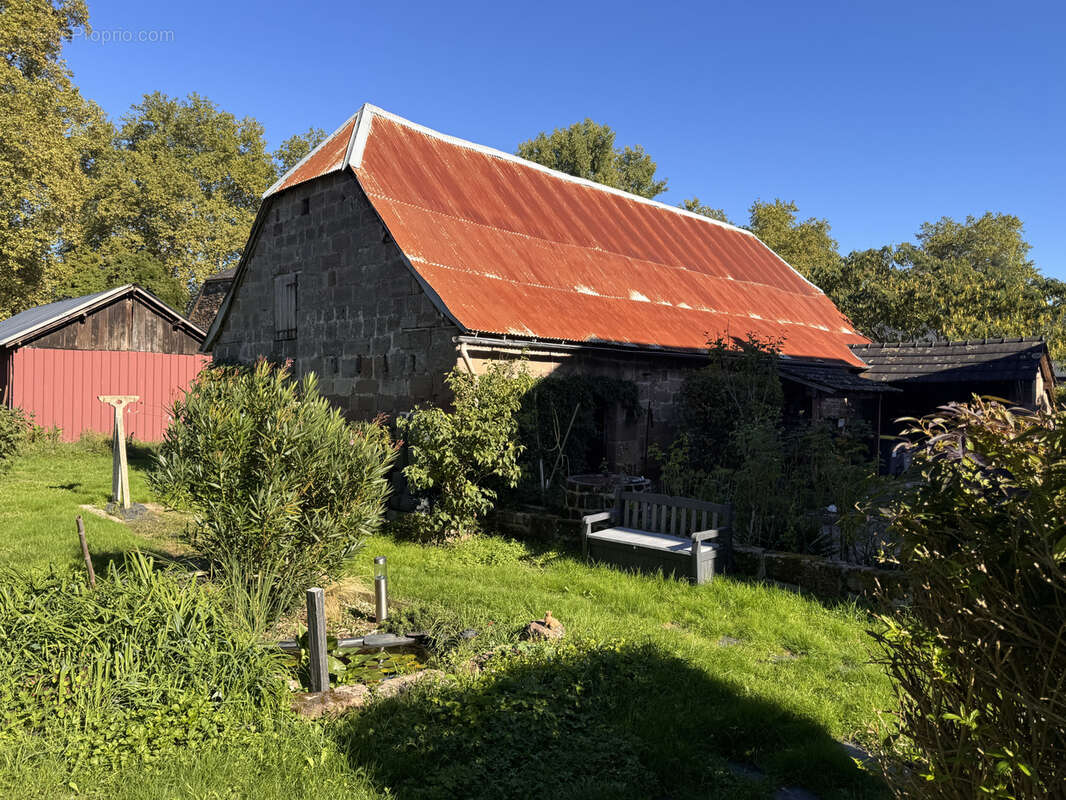 Maison à SAINT-VIANCE