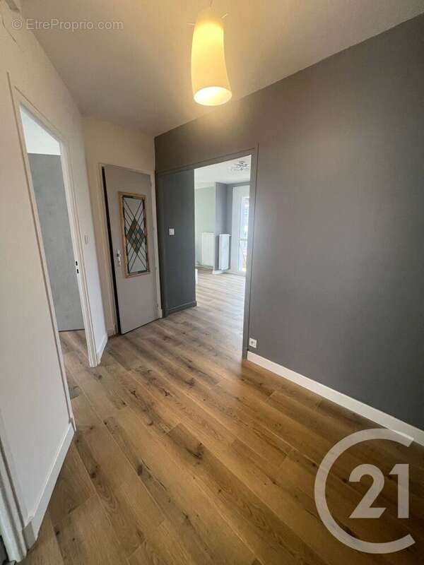 Appartement 94 m² à Aurillac  - photo 7