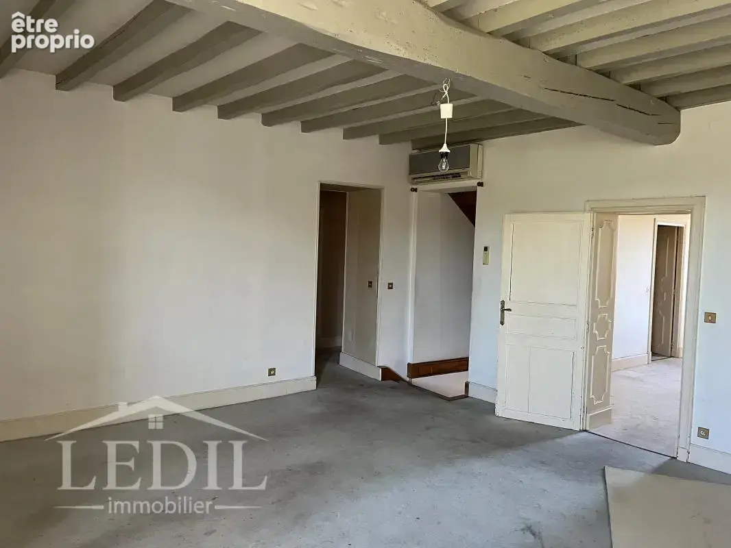 Immeuble avec jardinet et garage - photo 6