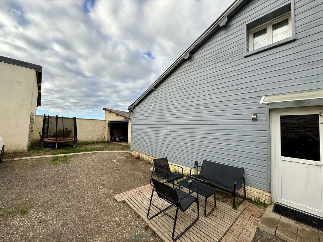 Maison à CALLENGEVILLE