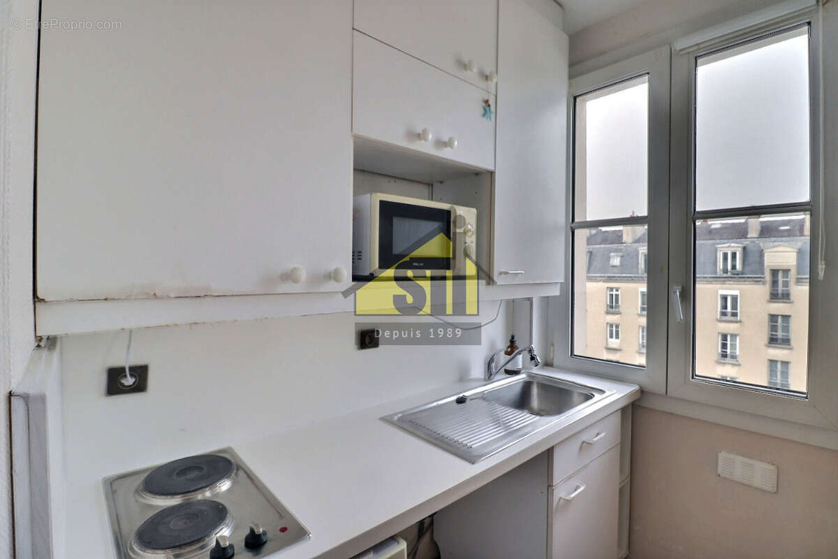 Appartement à PARIS-14E