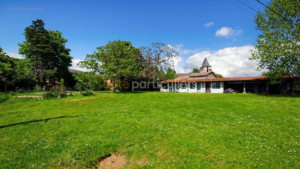 Maison à MONTIRAT