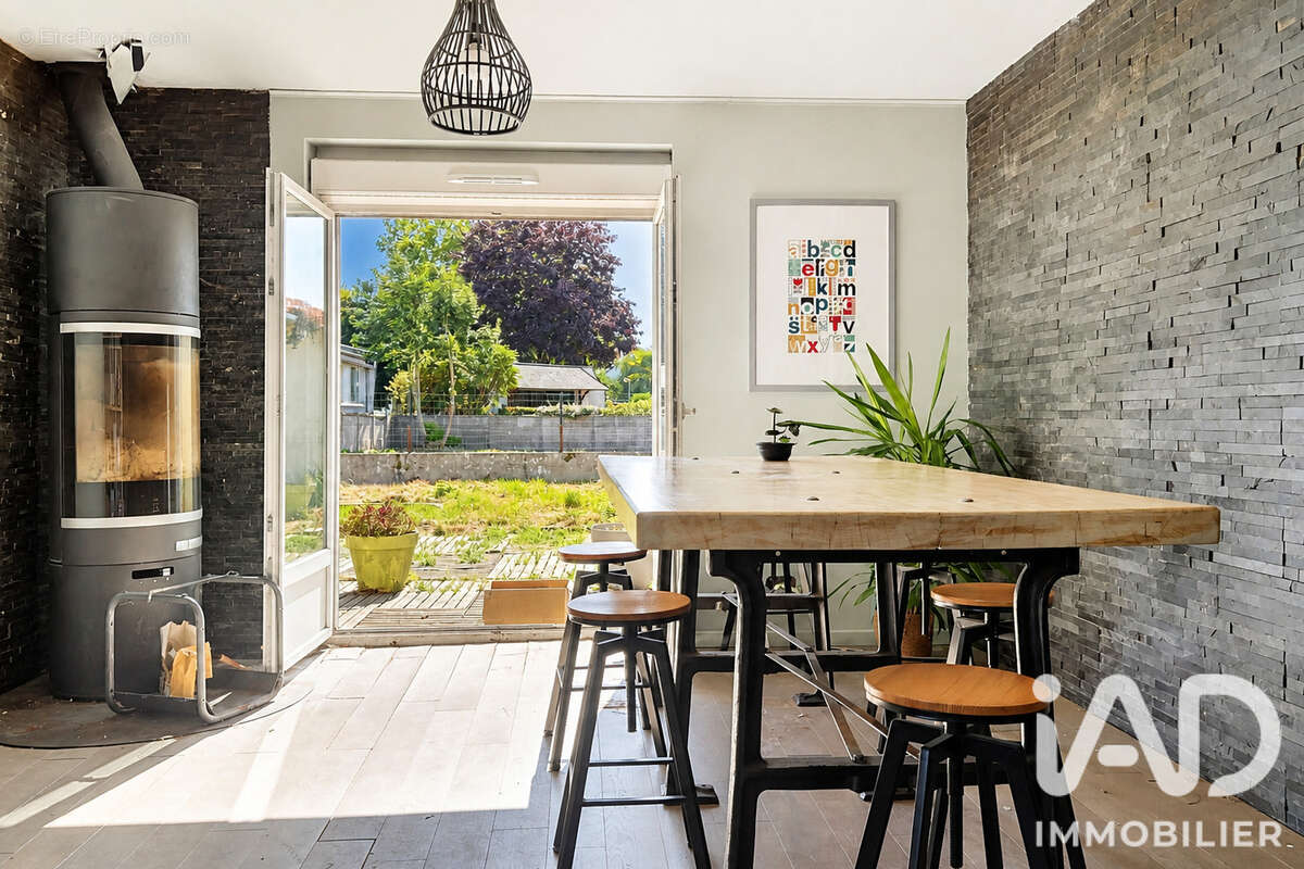 Maison 167 m² à Vire  - photo 2