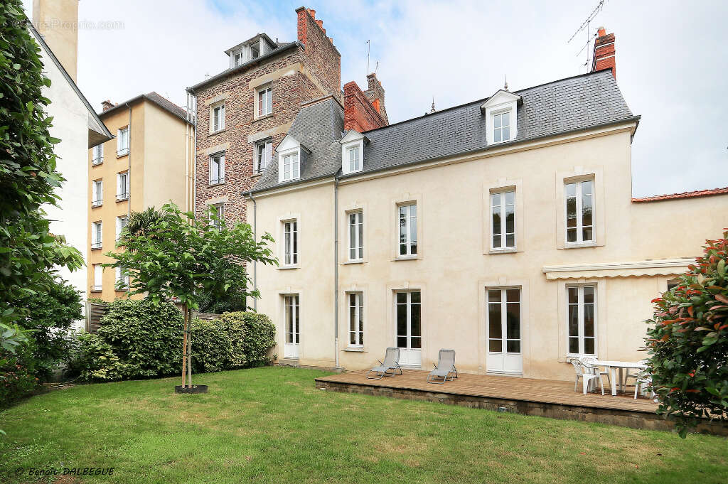 Hôtel particulier Type 9 - Bd Sévigné - photo 4