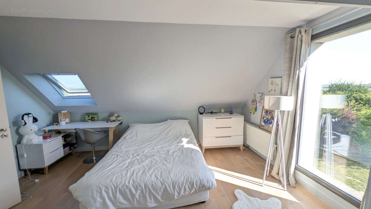 Maison à SAINT-QUENTIN-EN-TOURMONT