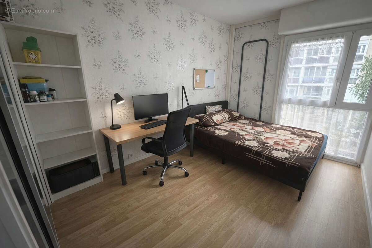 Appartement à CORBEIL-ESSONNES