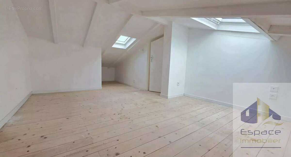 Maison d'environ 65m² au sol à La Rochelle - photo 7