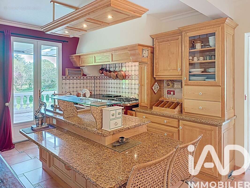 Maison 240 m² à Bougon  - photo 5