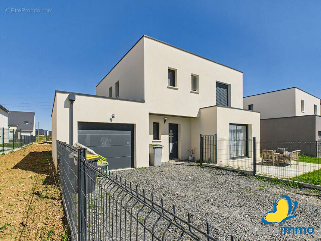 Maison à BRETTEVILLE-SUR-LAIZE