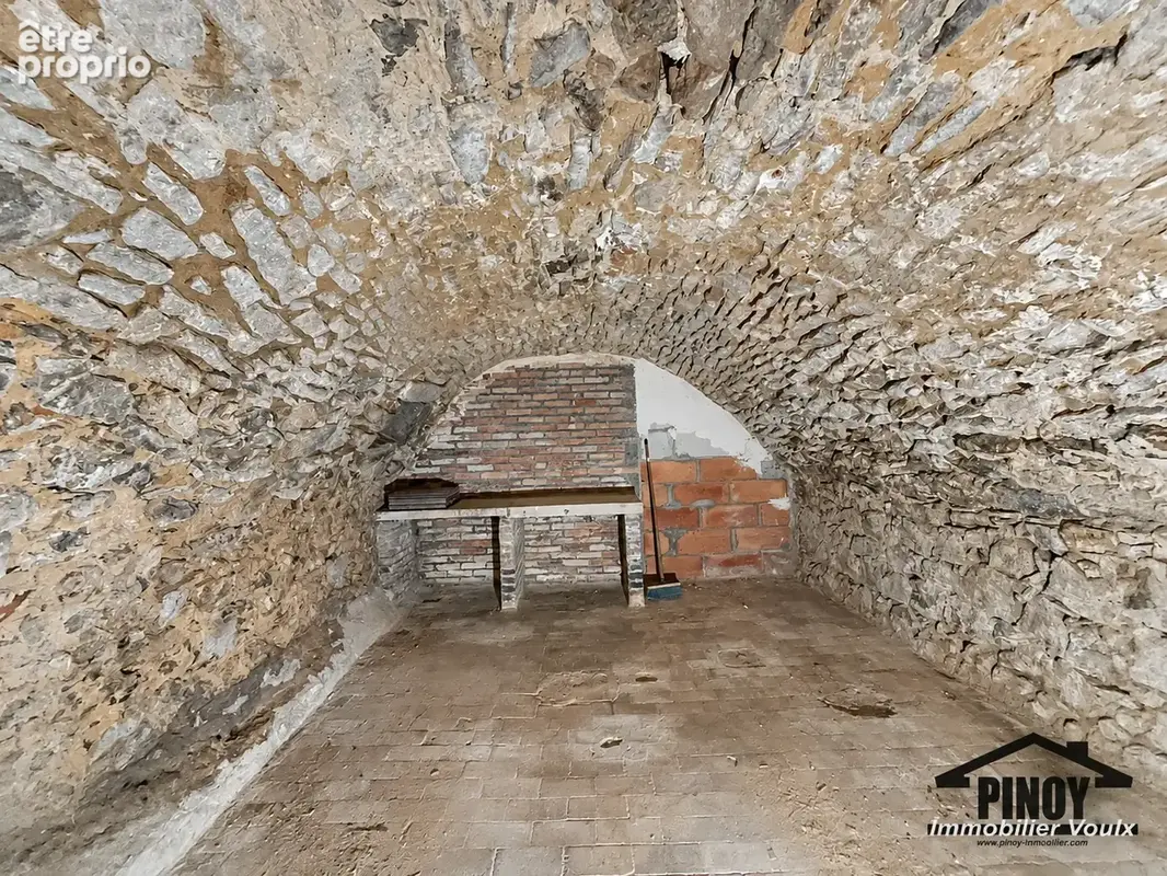 Maison ancienne sans travaux avec grande cour - coeur de Chéroy - 129.000€ - photo 12