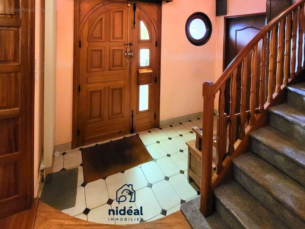 hall entrée - Maison à SOLESMES