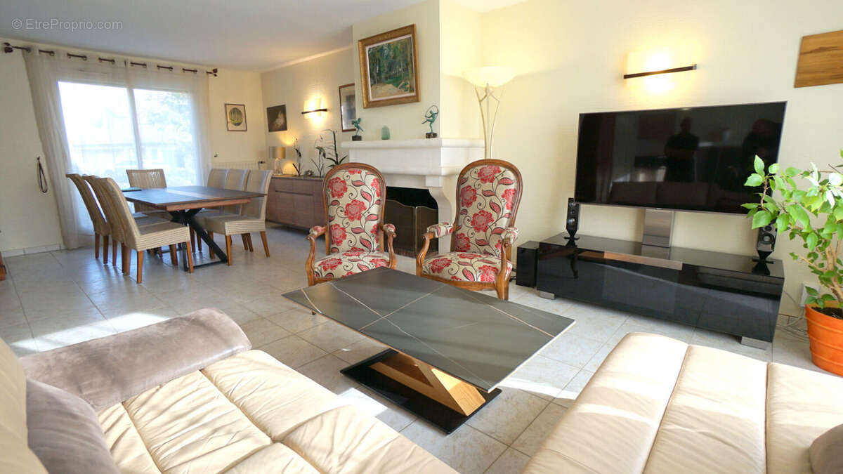 Maison à EPONE